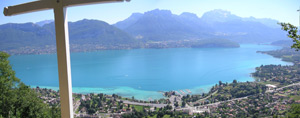 Panorama sur le lac d'Annecy